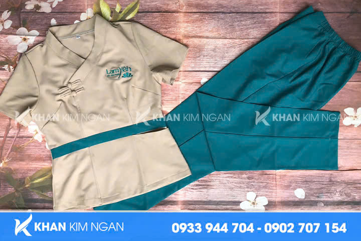 Đồng phục nhân viên